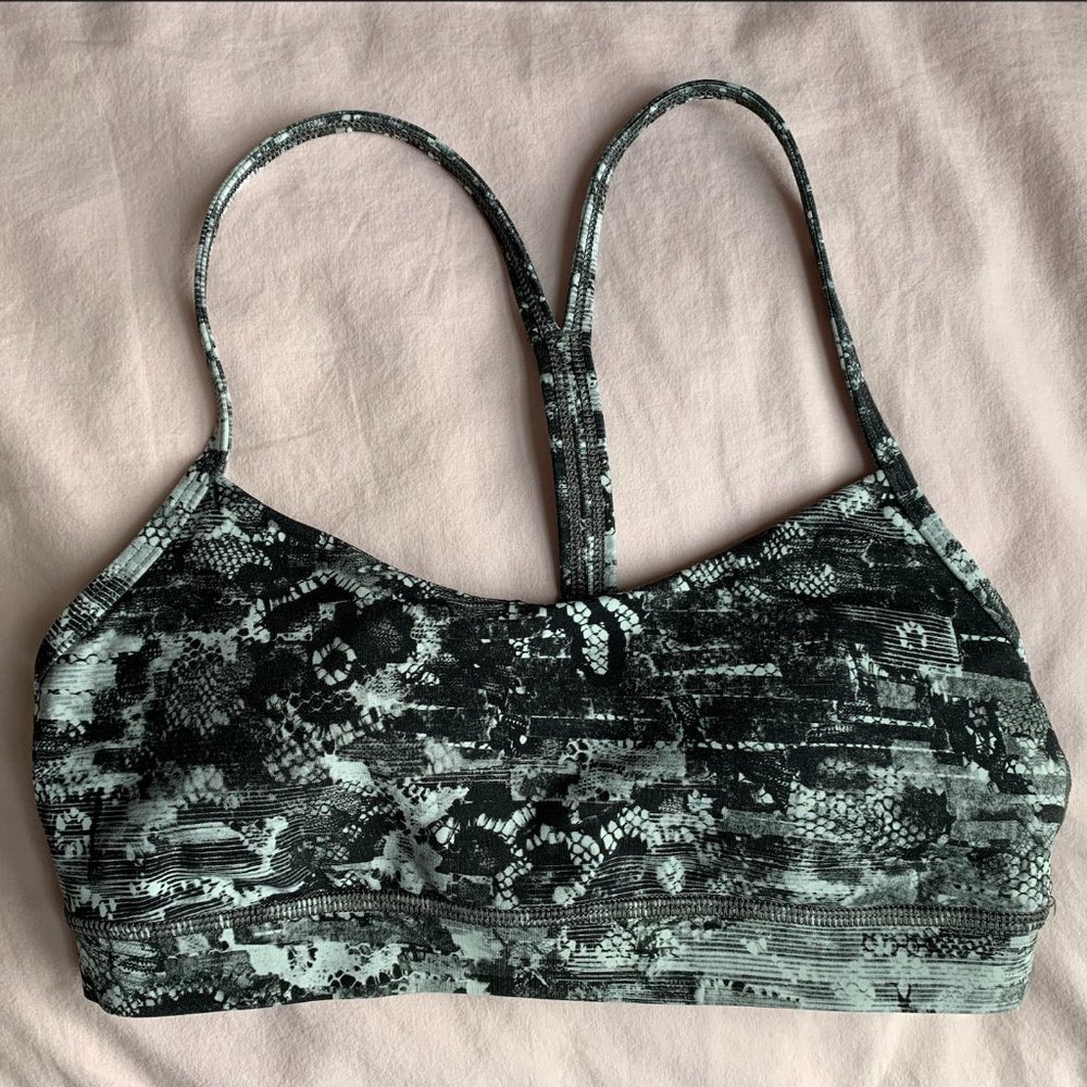 Lululemon Flow Y Bra